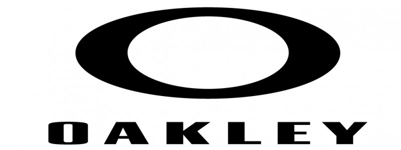 OAKLEYサングラス取扱い開始いたしました。