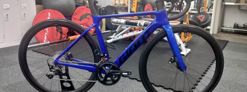 【優勝記念セール目玉商品 GIANT PROPEL ADVANCED2完成車